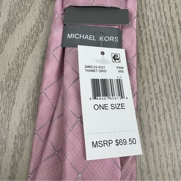 622 - Michael Kors Thanet Grid Tie Pink 650 2MKC23-5021 Silk Blend $69.50 - Picture 4 of 5